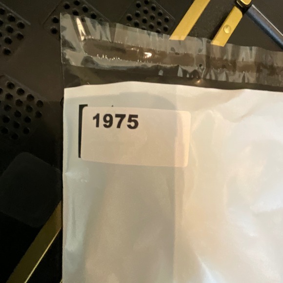 White House Black Market Black Side Ruched Sleeveless Asymmetrical Top Blouse M - Picture 9 of 9